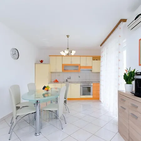 Maravera * פובילה