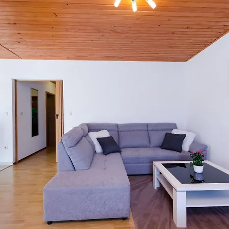 Maravera Apartament *