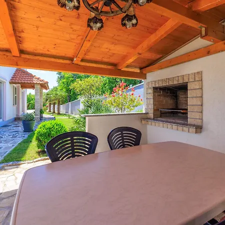 Maravera Apartament