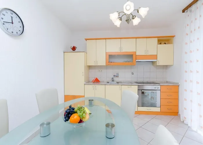 Maravera Apartament Povile