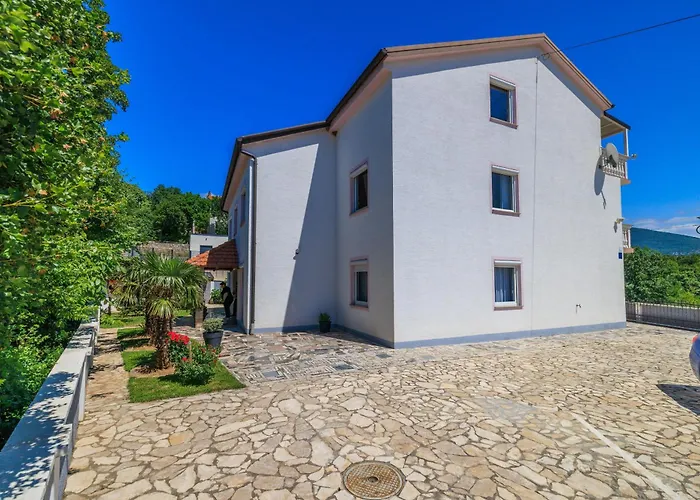Maravera Apartament *