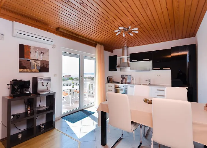 Maravera Apartament Povile