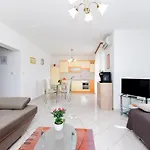 Appartement Maravera Povile