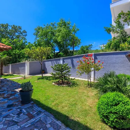 Apartment Maravera