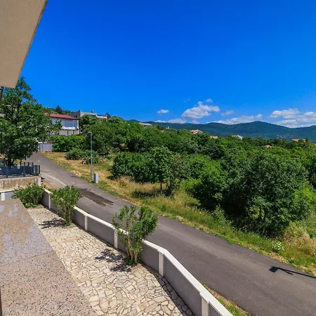 Maravera Apartment
