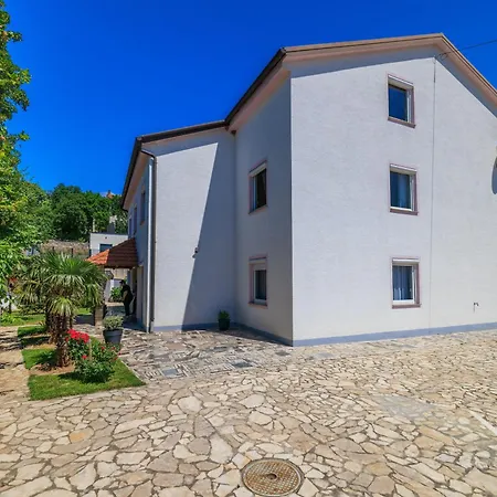 Maravera Apartman *