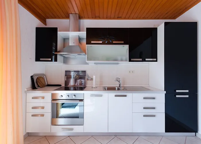 Maravera Apartman Povile